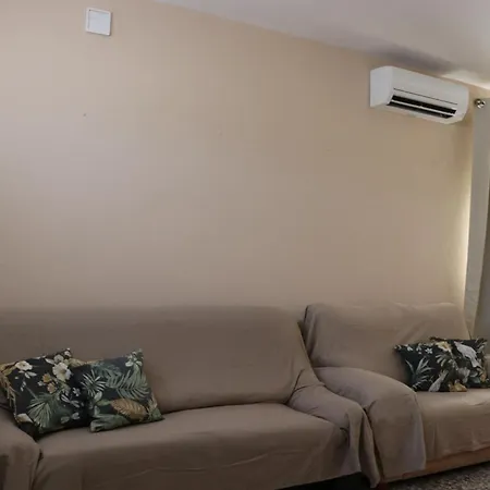 Holiday home Calatrue -