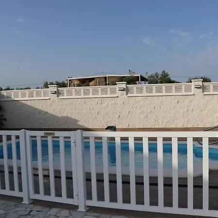 Holiday home Calatrue - *